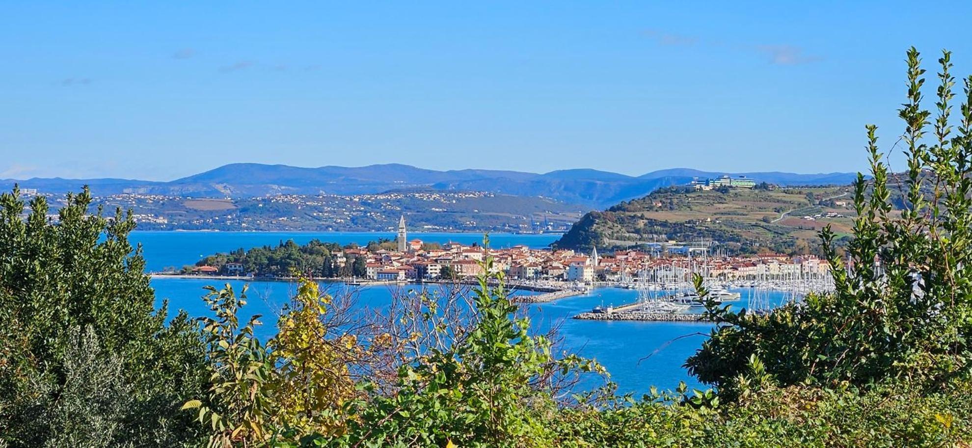 Apartment Laguna 08A Izola Bagian luar foto