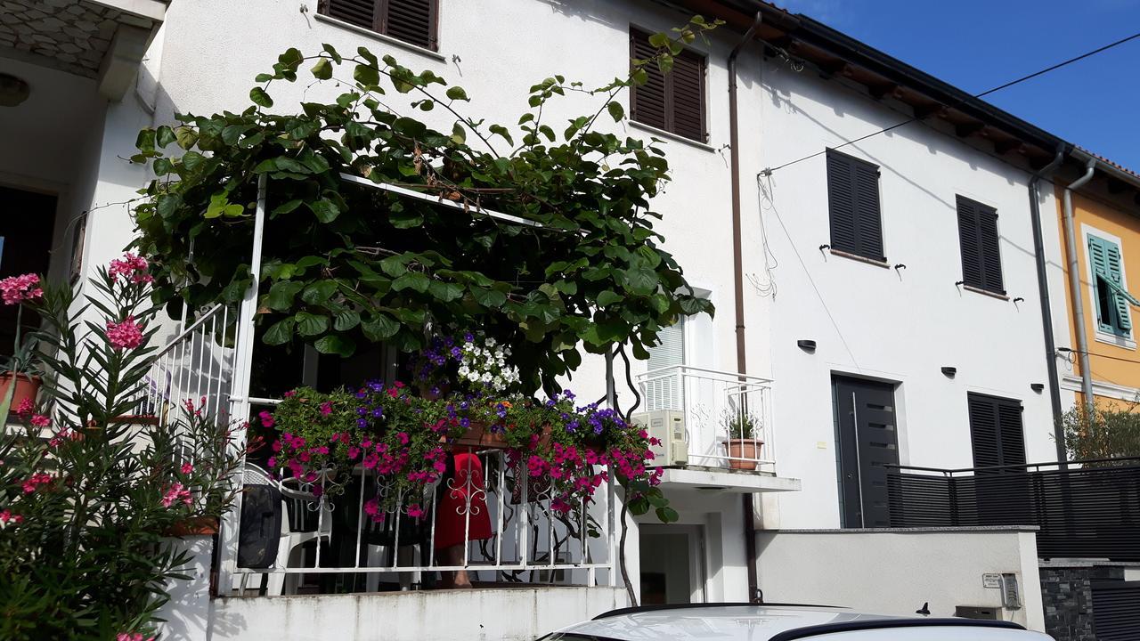 Apartment Laguna 08A Izola Bagian luar foto